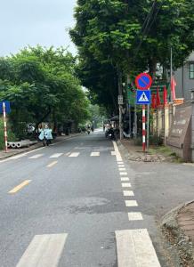 BÁN ĐẤT TẠI ĐÔNG NGẠC - MẶT NGÕ THÔNG - 55M - GIÁ 8,9 TỶ